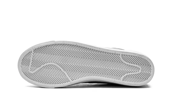 Blazer Low '77 Suede - Black/White-White