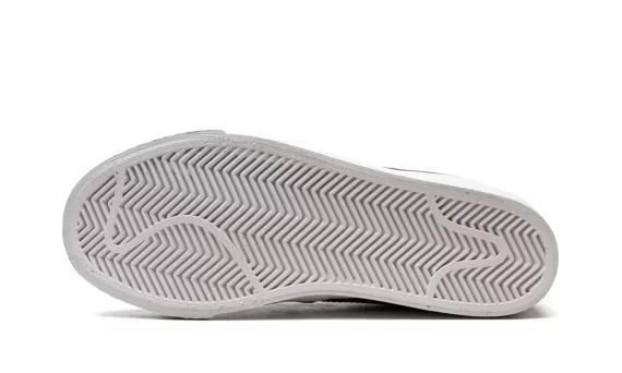 SB Blazer Mid - Night Maroon