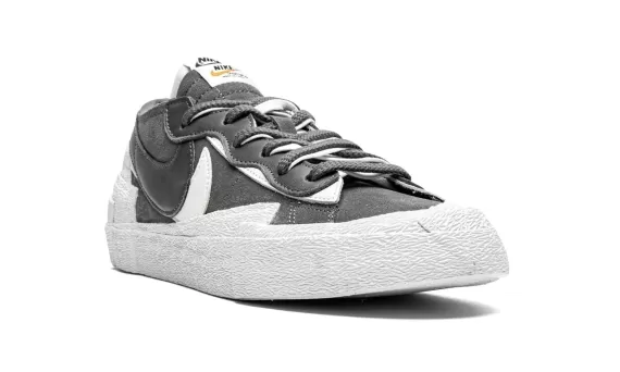 Blazer Low Sacai - Iron Grey