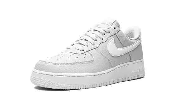 Air Force 1 '07 Low Pebbled Leather - Pure Platinum