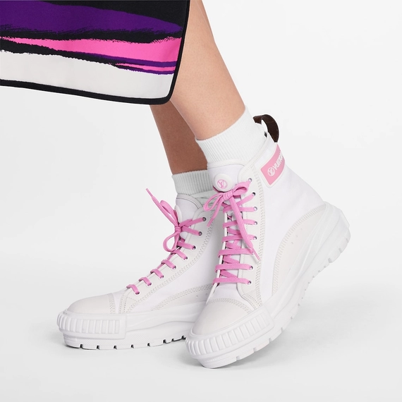 Lv Squad Sneaker Boot White / Pink