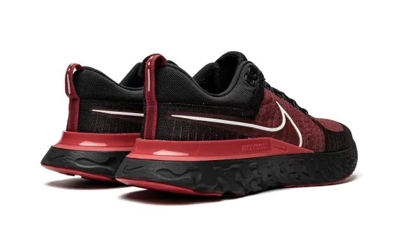 React Infinity Run Flyknit 2 - Bred