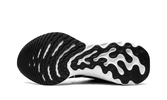 React Infinity Run Flyknit 2 - White/Black