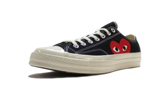 Chuck 70 OX Comme Des Garçons PLAY / Half Heart - High Risk Red Black