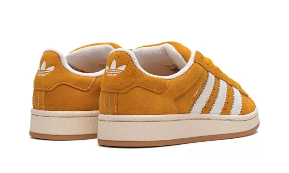 Campus 00s - Pantone Cloud White