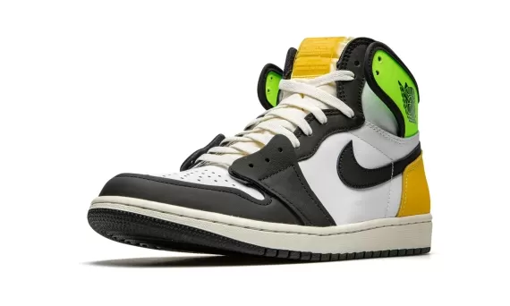 Air Jordan 1 High - Volt Gold