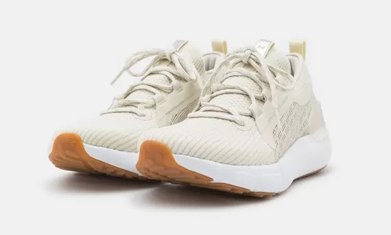 Hovr Phantom 3 - Silt/White Quartz/Metallic Silver