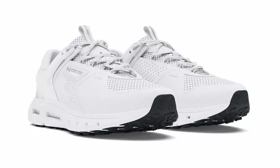 Summit Trek Shoes - White / Metallic Silver