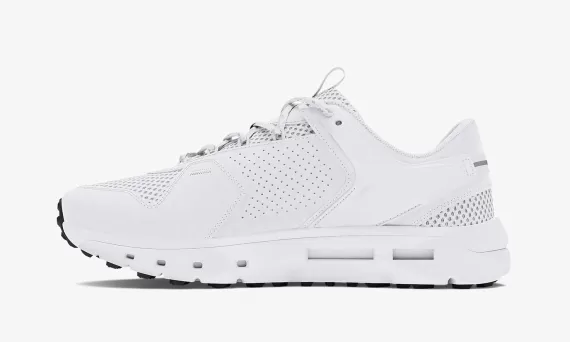 Summit Trek Shoes - White / Metallic Silver