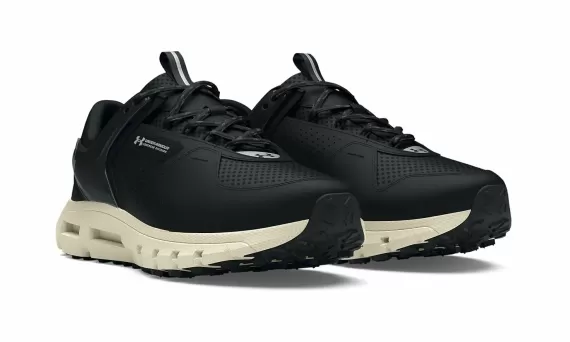 Summit Trek Shoes - Black / Ivory Dune