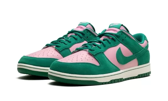 Dunk Low Back 9 - Masters